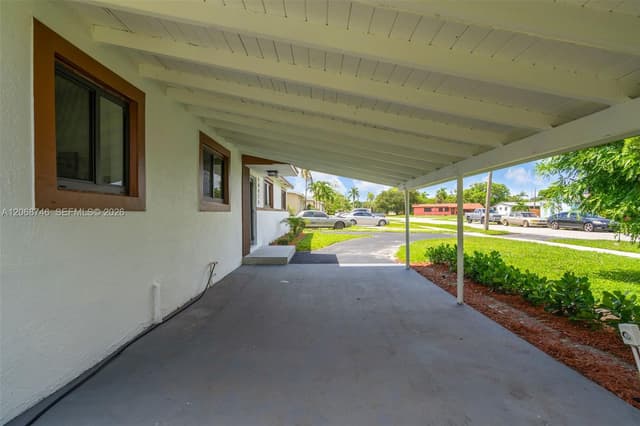 18425 NW 23rd Ave, Miami Gardens FL 33056 - Miami Gardens, FL - Photo 4