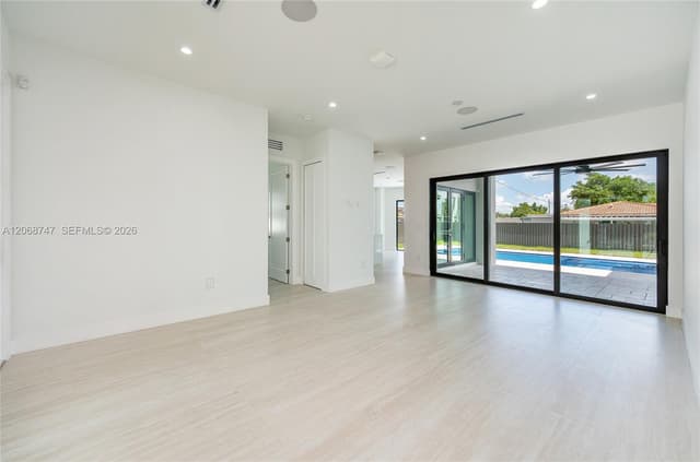9951 SW 41st Ter, Miami FL 33165 - Miami, FL - Photo 2