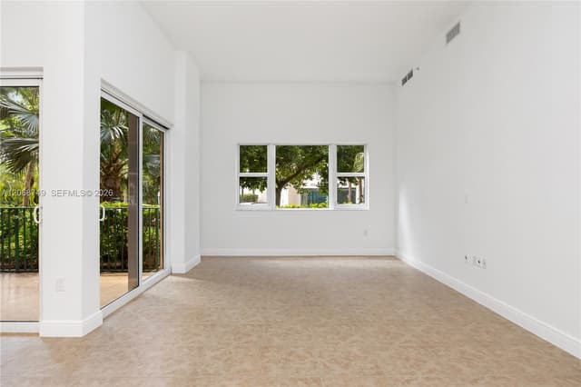 19900 E Country Club Dr # 104, Aventura FL 33180 - Aventura, FL - Photo 4