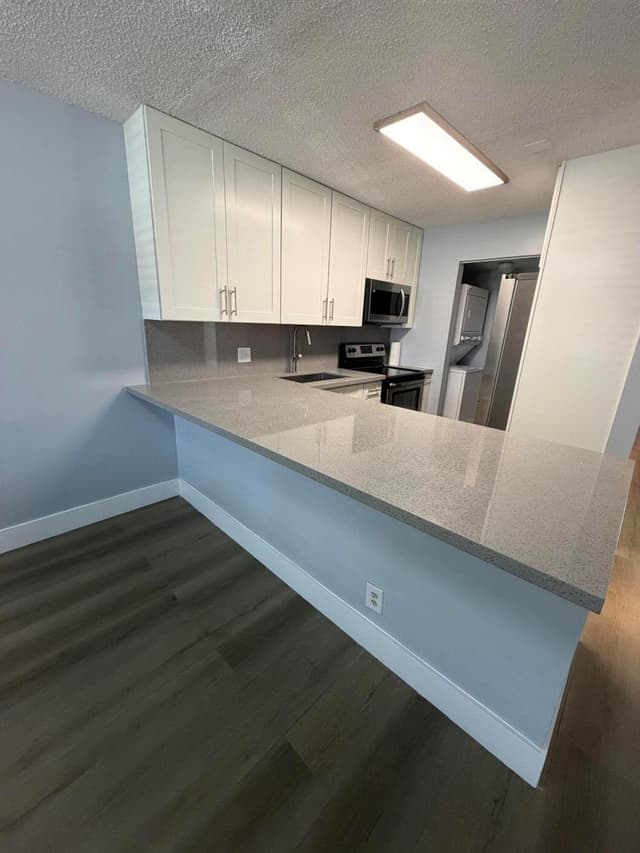 2329 SW 81st Terrace, North Lauderdale FL 33068 - North Lauderdale, FL - Photo 5