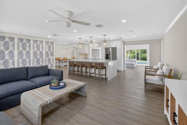 135 SE 28th Court, Boynton Beach FL 33435 - Boynton Beach, FL - Photo 5