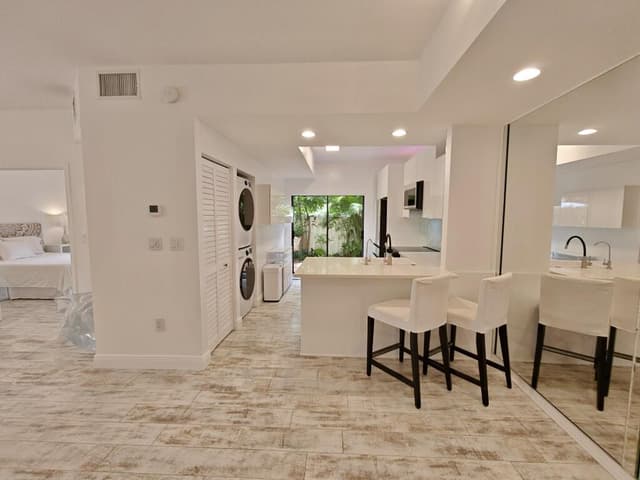 210 BELLA VISTA Court N # 10, Jupiter FL 33477 - Jupiter, FL - Photo 2