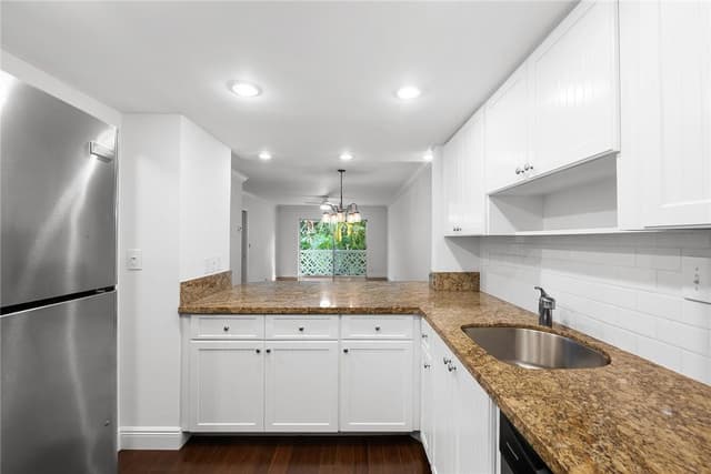 815 Middle River Drive # 205, Fort Lauderdale FL 33304 - Fort Lauderdale, FL - Photo 7