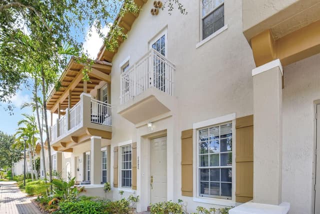608 NW 25th Avenue, Boynton Beach FL 33426 - Boynton Beach, FL - Photo 2