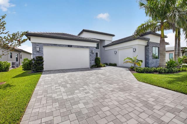 11348 Cherry Canyon Court, Boynton Beach FL 33473 - Boynton Beach, FL - Photo 2