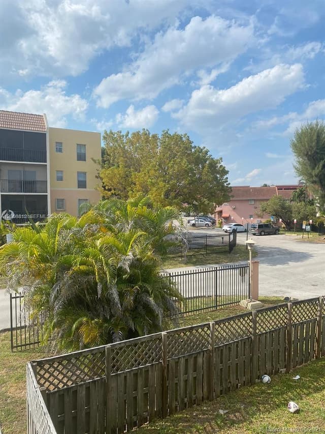 5241 Geneva Way # 203, Doral FL 33166 - Doral, FL - Photo 7