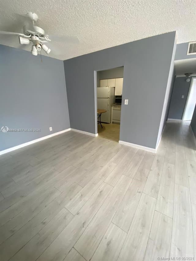 5241 Geneva Way # 203, Doral FL 33166 - Doral, FL - Photo 3