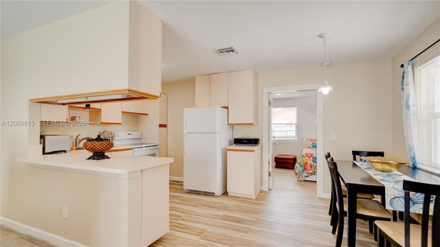 3344 Plaza Pl, Lake Worth FL 33462 - Lake Worth, FL - Photo 5