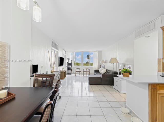 7441 Wayne Ave # 3H, Miami Beach FL 33141 - Miami Beach, FL - Photo 3