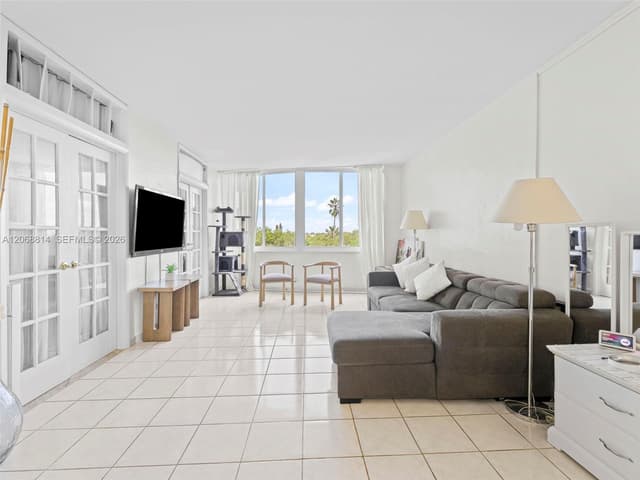 7441 Wayne Ave # 3H, Miami Beach FL 33141 - Miami Beach, FL - Photo 4