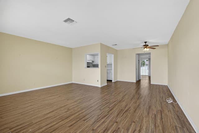 159 EASTHAMPTON G, West Palm Beach FL 33417 - West Palm Beach, FL - Photo 5