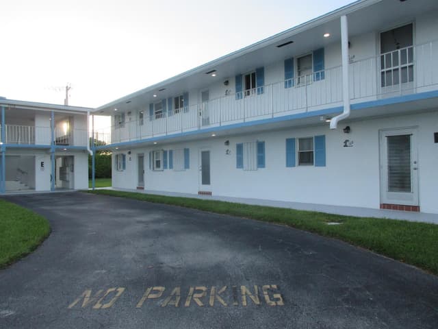 1115 LAKE Terrace # 107, Boynton Beach FL 33426 - Boynton Beach, FL - Photo 2