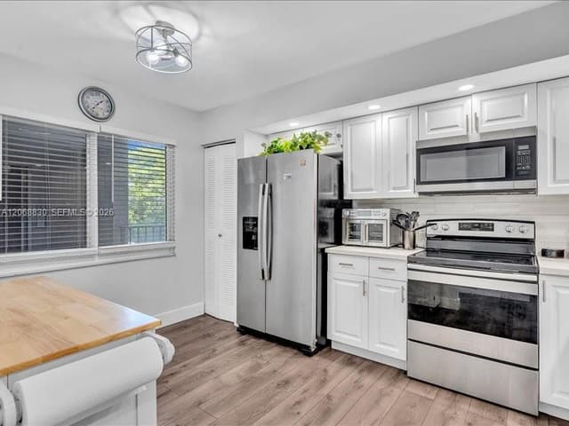12500 SW 5th Ct # 208M, Pembroke Pines FL 33027 - Pembroke Pines, FL - Photo 3