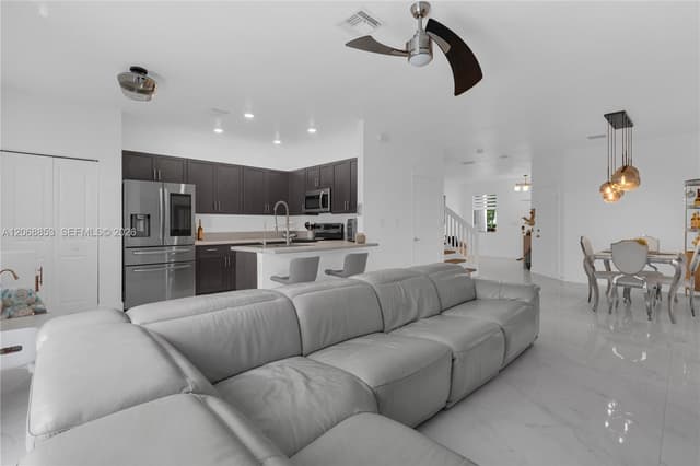 550 NE 207th St, Miami FL 33179 - Miami, FL - Photo 6