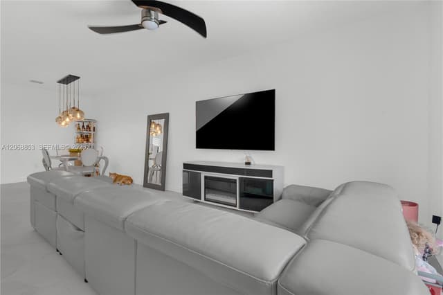 550 NE 207th St, Miami FL 33179 - Miami, FL - Photo 7