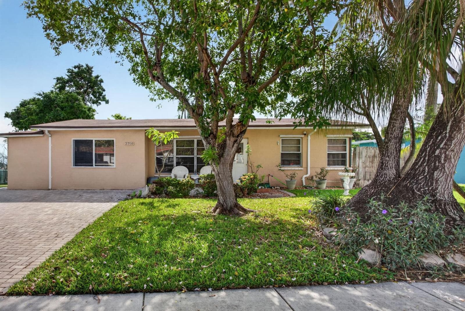 2750 NE 9TH Terrace, Pompano Beach FL 33064 - Pompano Beach, FL - Photo 1