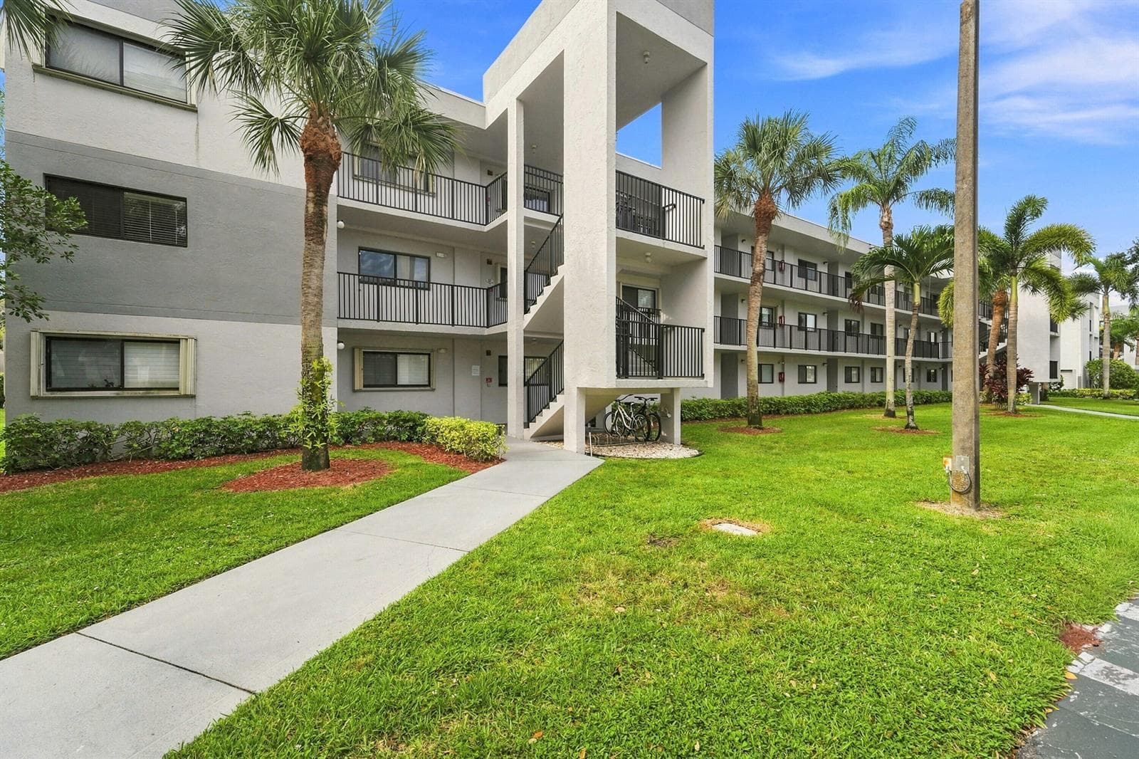 15355 LAKES OF DELRAY Boulevard # 314, Delray Beach FL 33484 - Delray Beach, FL - Photo 1