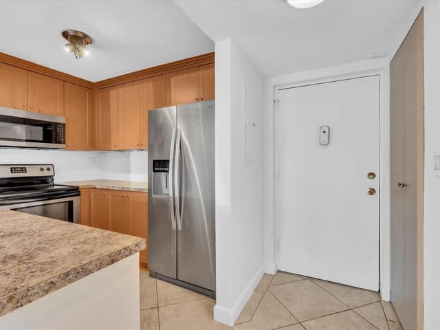 3002 NE 5th Terrace # B, Wilton Manors FL 33334 - Wilton Manors, FL - Photo 5