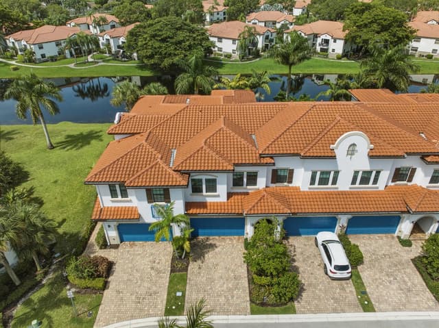 11562 SW 13th Lane, Pembroke Pines FL 33025 - Pembroke Pines, FL - Photo 3