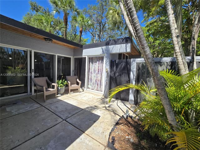 16330 Oak Walk, Miami Lakes FL 33014 - Miami Lakes, FL - Photo 2
