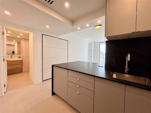2829 Indian Creek Dr # 604, Miami Beach FL 33140 - Miami Beach, FL - Photo 2