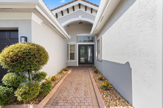 8844 STARHAVEN Cove, Boynton Beach FL 33473 - Boynton Beach, FL - Photo 4