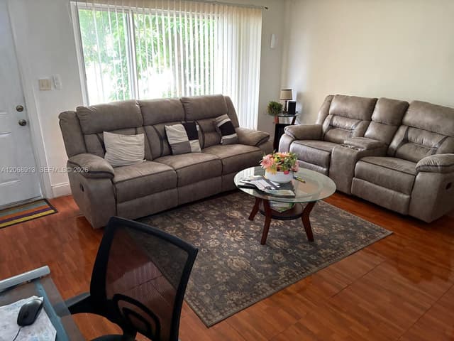 2745 NW 69th Ave, Sunrise FL 33313 - Sunrise, FL - Photo 6