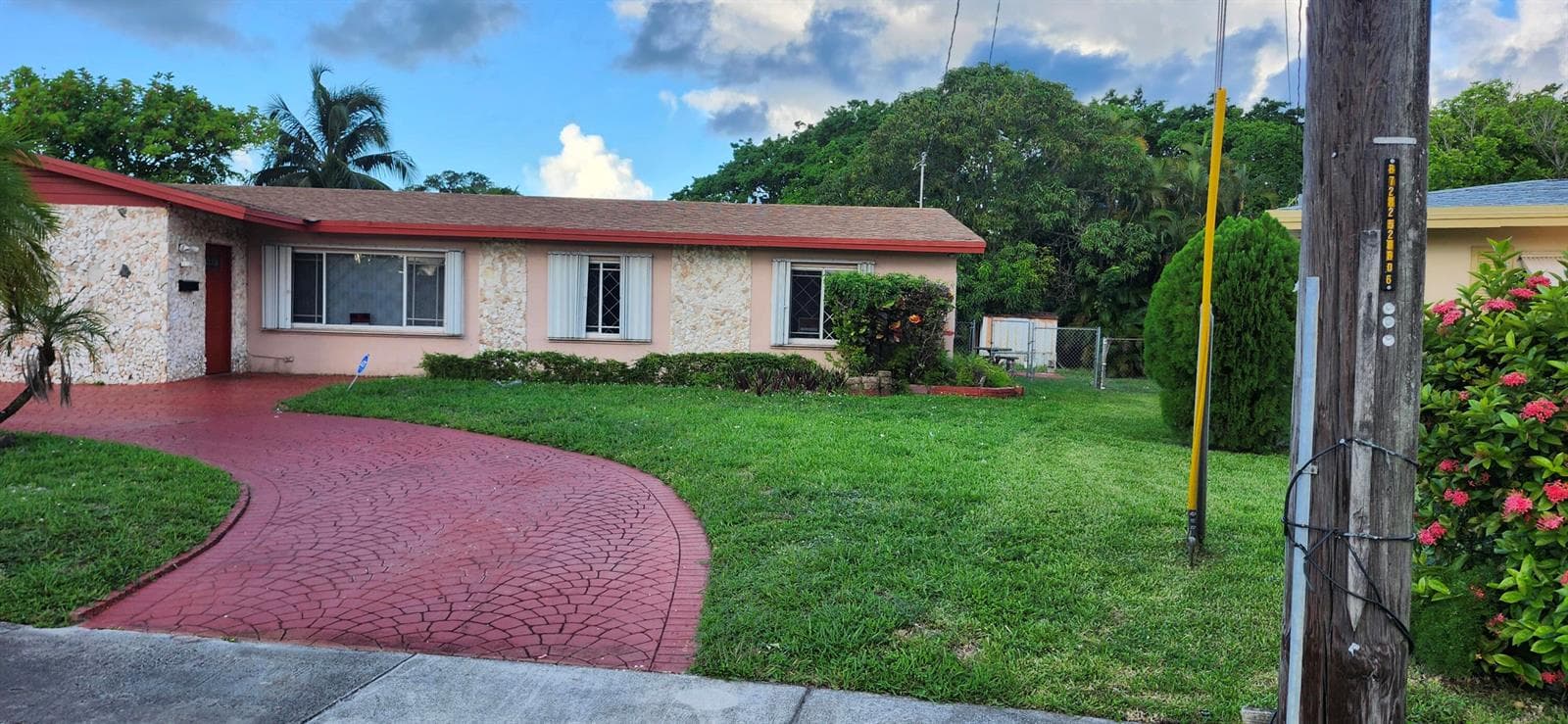 3830 NW 27TH Street, Lauderdale Lakes FL 33311 - Lauderdale Lakes, FL - Photo 1