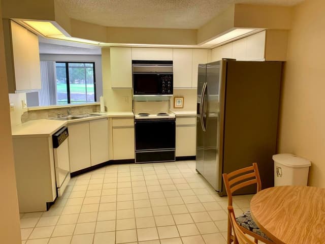 723 Windermere Way, Palm Beach Gardens FL 33418 - Palm Beach Gardens, FL - Photo 6