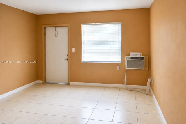 119 NW 3rd St, Hallandale Beach FL 33009 - Hallandale Beach, FL - Photo 3