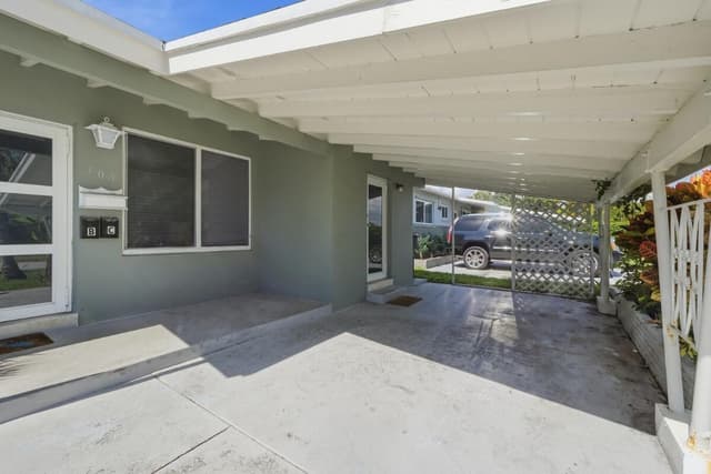 309 SW 7TH Court, Hallandale Beach FL 33009 - Hallandale Beach, FL - Photo 3