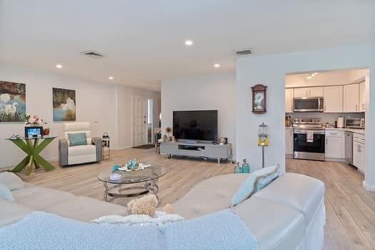 415 Pine Tree Court # 16, Atlantis FL 33462 - Atlantis, FL - Photo 6