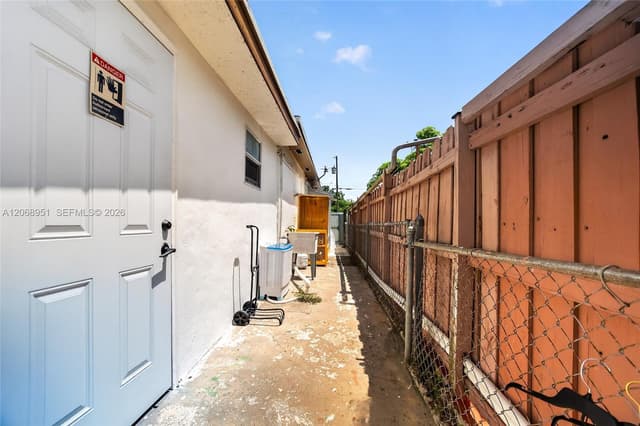 7151 SW 42nd St, Miami FL 33155 - Miami, FL - Photo 6