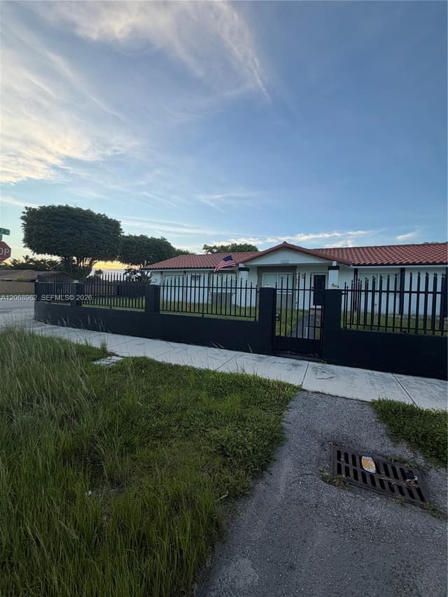 15171 SW 70th St, Miami FL 33193 - Miami, FL - Photo 2