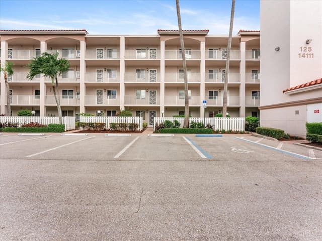 14111 Royal Vista Drive # 405, Delray Beach FL 33484 - Delray Beach, FL - Photo 2