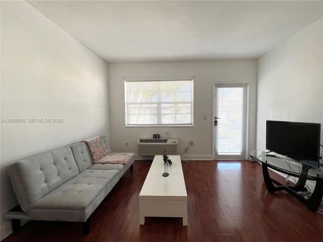 450 77th St # 6, Miami Beach FL 33141 - Miami Beach, FL - Photo 3