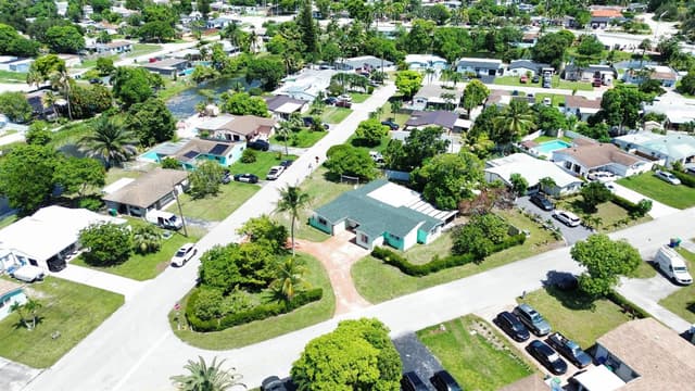 2907 SW 67TH Terrace, Miramar FL 33023 - Miramar, FL - Photo 2
