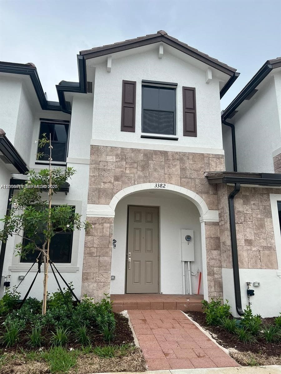 3382 W 114th Ter, Hialeah FL 33018 - Hialeah, FL - Photo 1