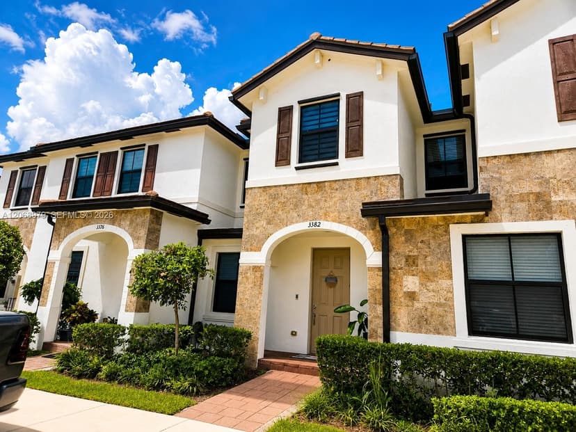 3382 W 114th Ter, Hialeah FL 33018