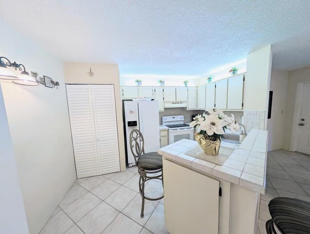 7515 S Oriole Boulevard # 203, Delray Beach FL 33446 - Delray Beach, FL - Photo 7