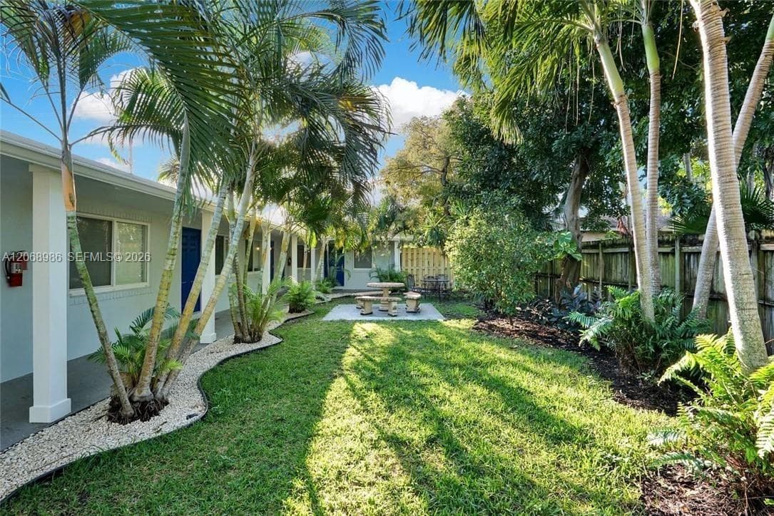 1352 Holly Heights Dr, Fort Lauderdale FL 33304 - Fort Lauderdale, FL - Photo 1
