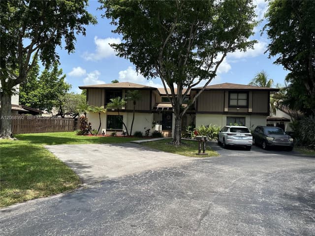 12817 SW 67th Ter, Miami FL 33183 - Miami, FL - Photo 4