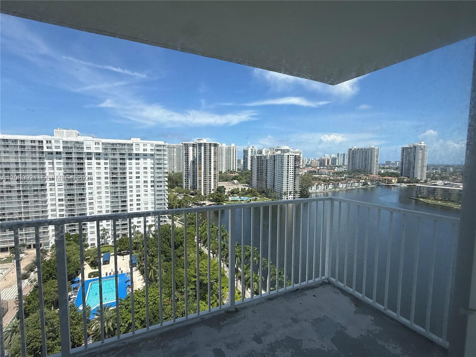 2801 NE 183rd St # 1914W, Aventura FL 33160 - Aventura, FL - Photo 1