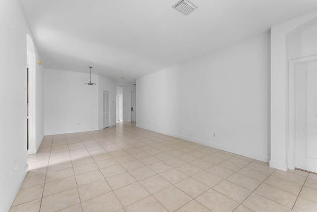 196 Seminole Lakes Drive, Royal Palm Beach FL 33411 - Royal Palm Beach, FL - Photo 5