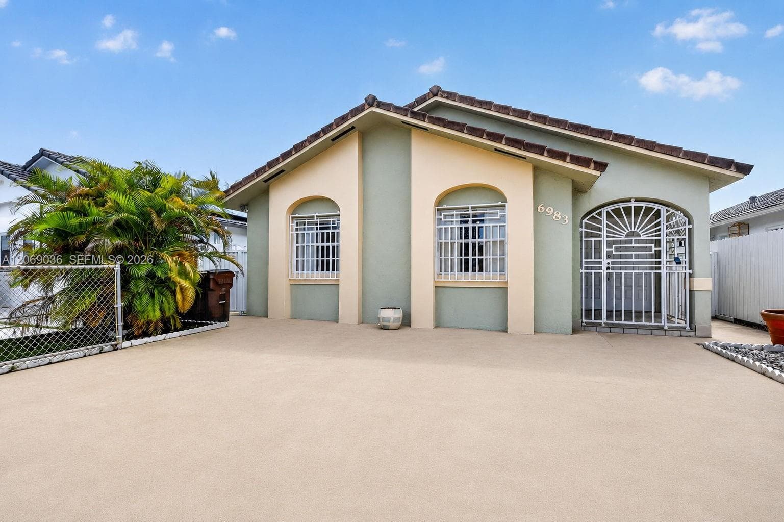 6983 W 24th Ln, Hialeah FL 33016 - Hialeah, FL - Photo 1