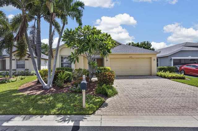 2221 SOUNDINGS Court, FL 33413 - Photo 2