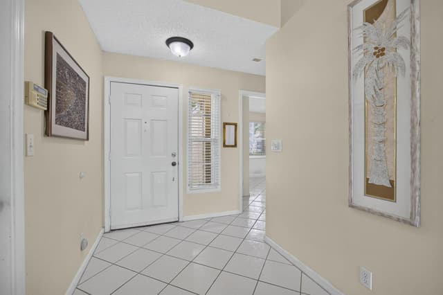 2221 SOUNDINGS Court, FL 33413 - Photo 7