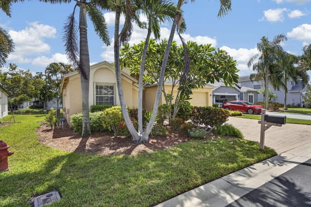 2221 SOUNDINGS Court, FL 33413 - Photo 3