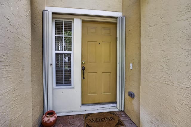 2221 SOUNDINGS Court, FL 33413 - Photo 5
