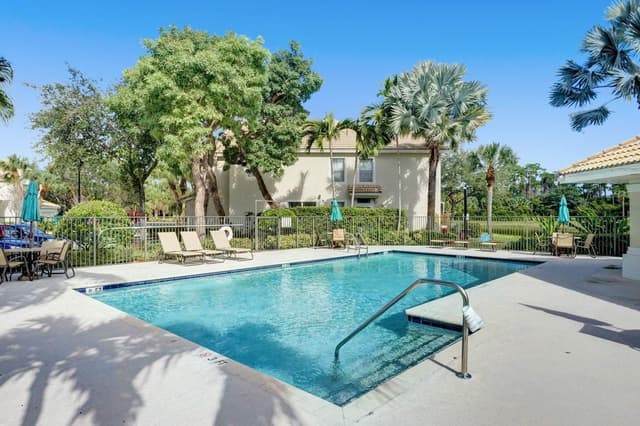 1102 Woodfield Road, FL 33415 - Photo 7